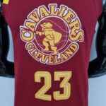 camiseta cavaliers rojo lgoo de los cleveland cavaliers