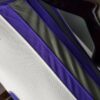 camiseta kings blanca diseño lateral con lineas moradas y grises