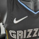 camiseta negra Memphis grizzlies logo nikelateral
