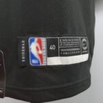 camiseta negra miami heat etiqueta nba