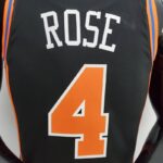 camiseta negra new york knicks diseño 1 espaldar 4