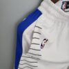 pantalon corto blanco clippers lineas negras diseño lateral franjas azules , nike