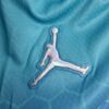 pantalon corto hornets azul logo jordan