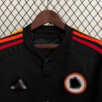 tercera equipacion roma 2024 cuello V