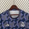Camiseta de entrenamiento del Real Madrid diseño frontal
