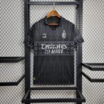 camiseta negra milan