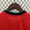 primera equipacion portugal 2024 cuello anterior