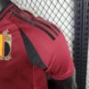 camiseta de bélgica hombro