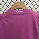 conjunto ac milan cuello anterior