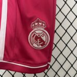 real madrid camiseta rosa escudo pantalon corto