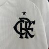 camiseta flamengo 2025 escudo