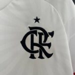 camiseta flamengo 2025 escudo