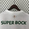 camiseta sporting de lisboa cuello anterior