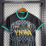 kit liverpool negra pecho