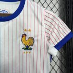 CAMISETA FRANCIA MUJER SEGUNDA EQUIPACION 24 25 ESCUDO