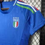 CAMISETA ITALIA MUJER PRIMERA EQUIPACION 24 25 ESCUDO