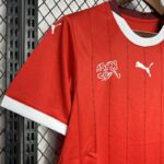 Camiseta Eurocopa Suiza 2024 primera equipación escudo
