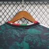 camiseta italia edicion especial cuello anterior