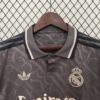 camiseta real madrid negra cuello camiseta