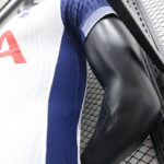 camiseta tottenham 2025 lateral