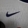 camiseta tottenham 2025 logo