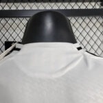 real madrid camiseta 2025 cuello anterior