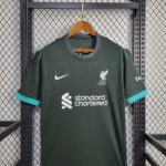 segunda camiseta liverpool 2025 pecho frontal
