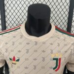 Camiseta Juventus version Player 2da equipacion gucci Pecho