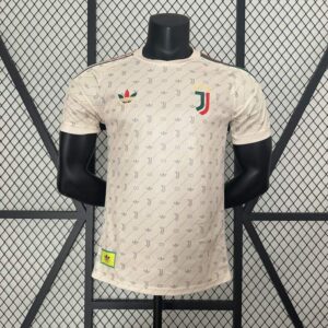 Camiseta-Juventus-version-Player-2da-equipacion-gucci-comprar-1