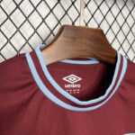 Camiseta West Ham 24-25 cuello