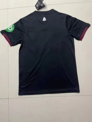 Camiseta-segunda-equipacion-West-Ham-2024-2025-parte-trasera