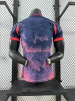 Camiseta-version-jugador-edicion-especial-Real-Madrid-2024-2025-parte-trasera