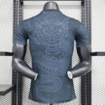 Camiseta-version-jugador-edicion-especial-Real-Madrid-2024-2025-parte-trasera