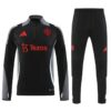 Alternative view of Chándal Negro y Gris del Manchester United para la temporada 2024/2025