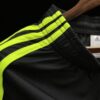 Pantalón corto Arsenal negro cintura elastica