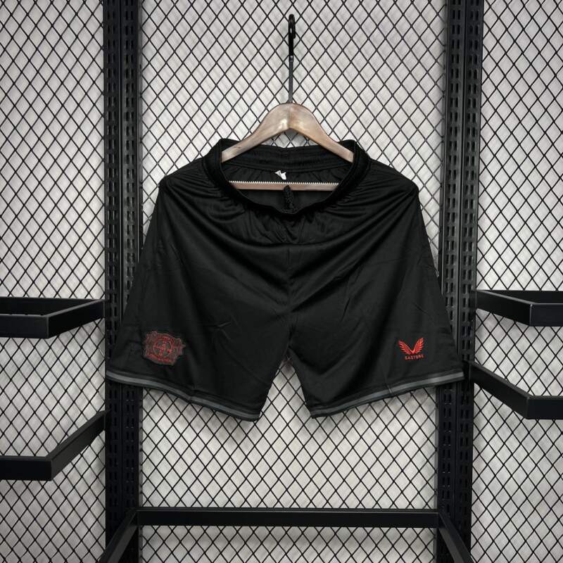 Pantalon-corto-primera-equipacion-Bayer-Leverkusen-2024-2025 Pantalon-corto-primera-equipacion-Bayer-Leverkusen-2024-2025