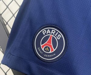 Pantalon corto primera equipación psg escudo 2024
