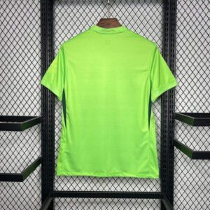 Wolfsburg camiseta verde 2024 dorsal