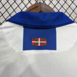 camiseta real sociedad cuello 2024