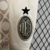edicion-especial-AC-milan-para-niños-2024-2025-escudo