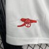 pantalon corto arsenal 2024 escudo