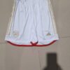 pantalon corto color blanco arsenal .