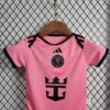 Body-de-bebe-primera-equipacion-inter-miami-2024-2025-pecho