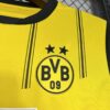 Camiseta-Primera-equipacion-borussia-dortmund-2024-2025-escudo