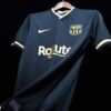 Camiseta-barcelona-segunda-equipacion-2020-2021-axila