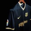 Camiseta-barcelona-segunda-equipacion-2020-2021-puño-derecho