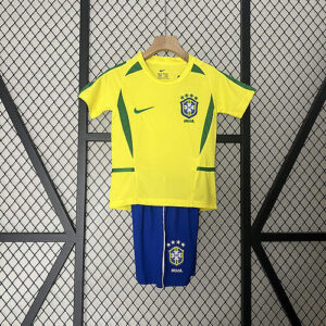 Conjunto Niño Brasil primera equipacion 20002