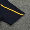 Camiseta-de-entrenamiento-Real-Madrid-2024-2025-puño-izquierdo