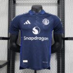 Camiseta-manchester-united-segunda-equipacion-version-jugador-2024-2025