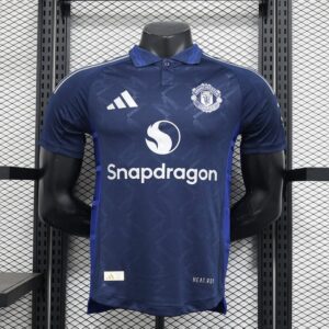 Camiseta-manchester-united-segunda-equipacion-version-jugador-2024-2025